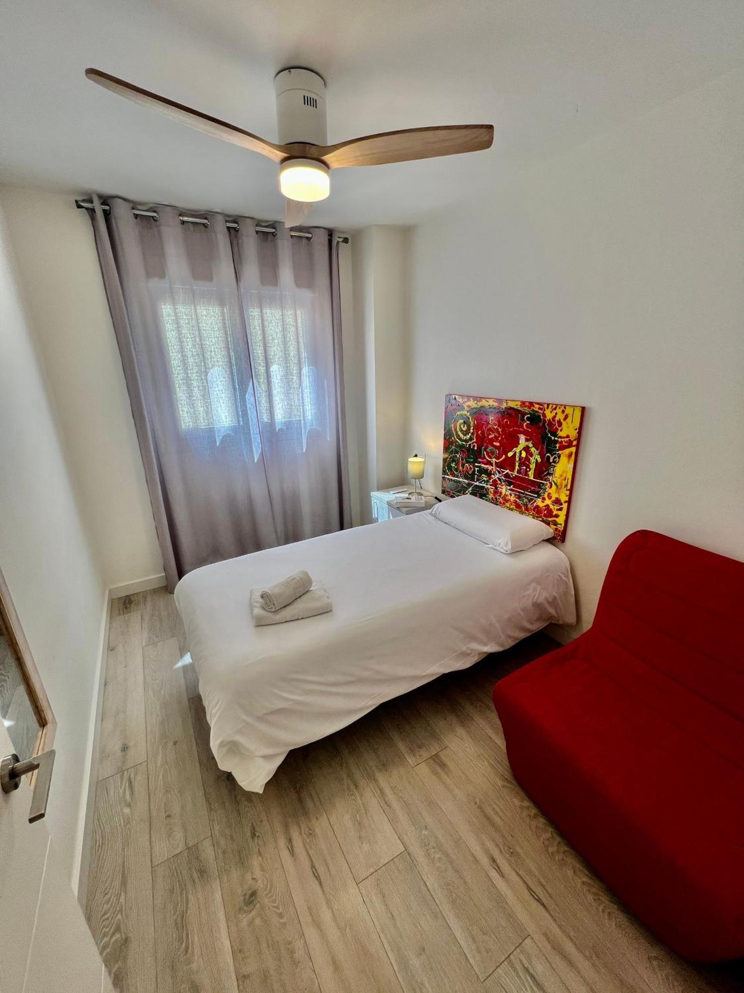 Apartamentos Rincon Del Mar Torre Del Mar Exteriör bild